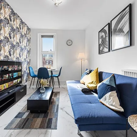 Modern 2 Bed Apartment - Sleeps 5 - Near London Zoo, Camden Market, Primrose Hill - Central London - Nw3 Finchley Road